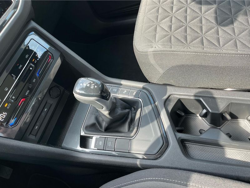 Volkswagen Tiguan Life 2.0 TDI 110 kW DSG - fotka 20 z 29