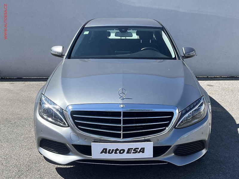 Mercedes-Benz Třídy C (2015) C 180, servis.kniha - fotka 2 z 15
