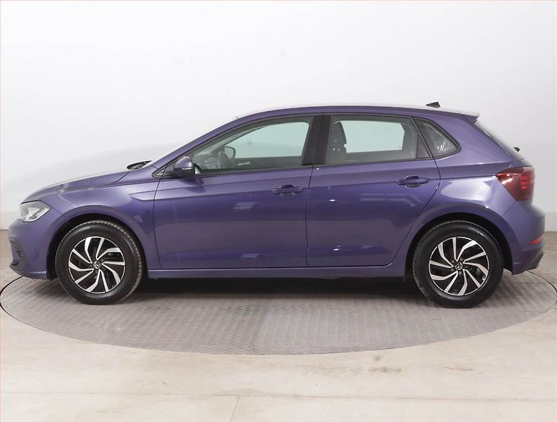 Volkswagen Polo (2022) Life 1.0 TSI, Serv.kniha - fotka 3 z 15