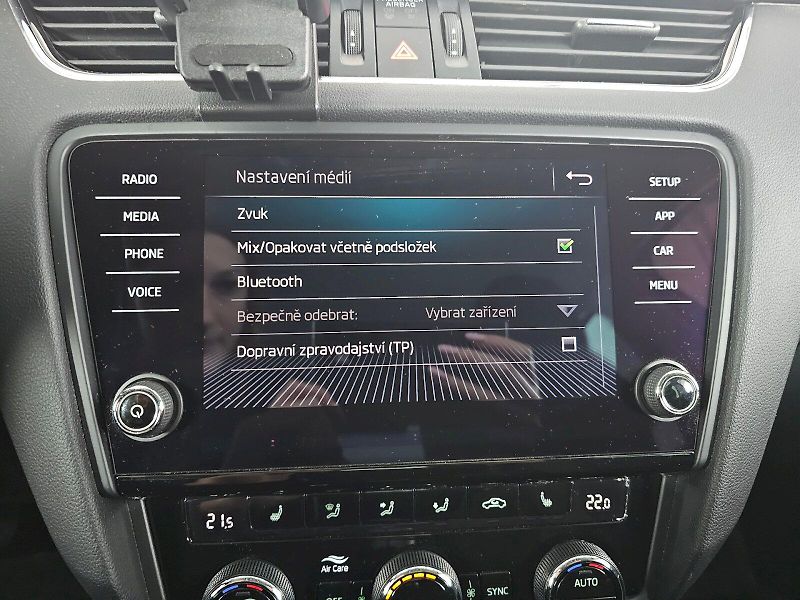 Škoda Octavia (2018) 1.6TDI 85kW  STYLE - fotka 16 z 26