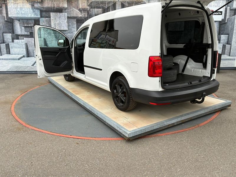 Volkswagen Caddy (2016) MAXI, 2.0TDi, 75KW, 7 MÍST - fotka 9 z 19