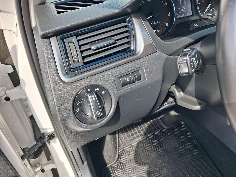 Škoda Rapid 1.2 TSI / 63 kW - fotka 12 z 18