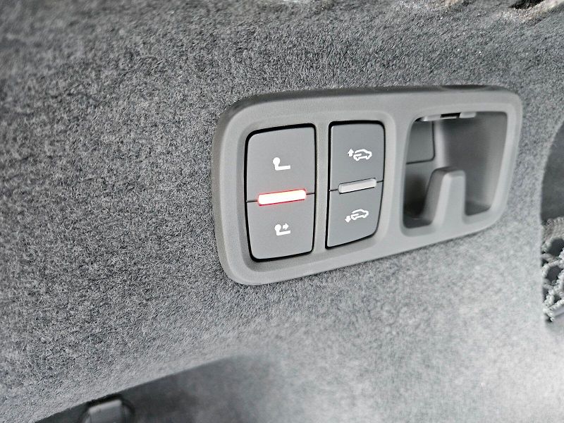 Audi Q8 (2025) SUV 50 TDI quattro - fotka 21 z 29