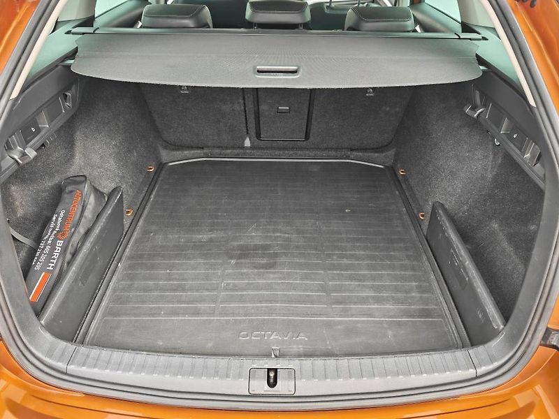 Škoda Octavia Style 7DSG 2,0TDI - fotka 23 z 24