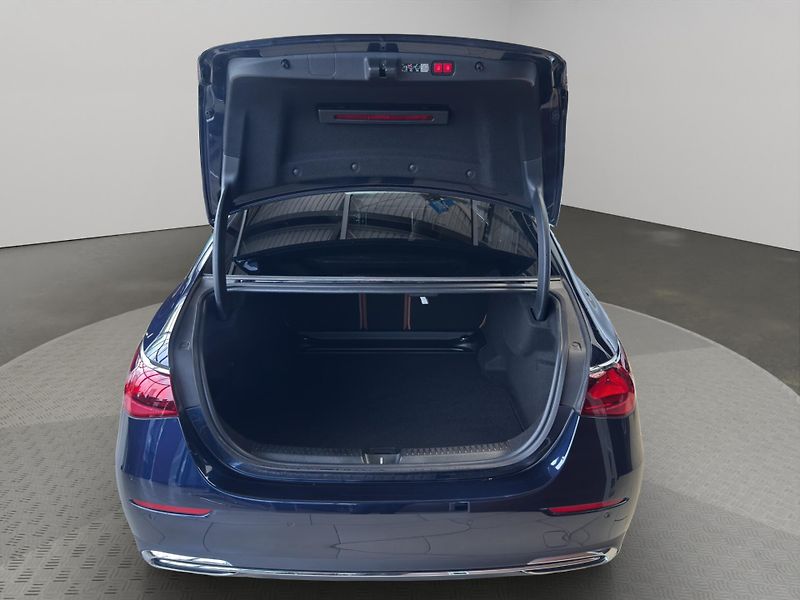 Mercedes-Benz Třídy E (2025) E 450 D 4MATIC - fotka 23 z 23