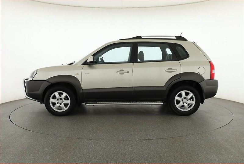 Hyundai Tucson (2005) 2.0 CRDi, 4X4, nová STK - fotka 3 z 13