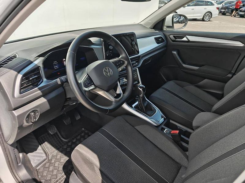 Volkswagen T-Roc Life 6G 1,0TSI - fotka 5 z 22
