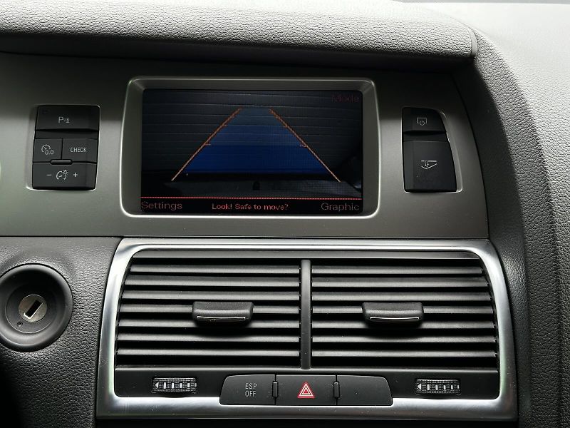 Audi Q7 3.0TDi V6 4x4 Tiptronic 233PS - fotka 36 z 48