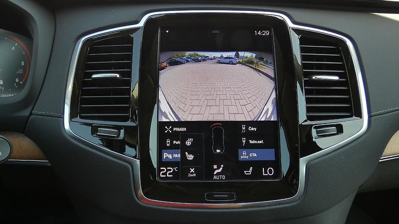 Volvo XC90 B5 AWD Drive-E mHEV aut. Inscr - fotka 15 z 25