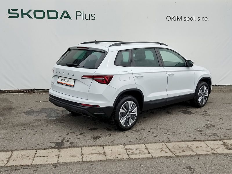 Škoda Karoq (2023) Ambition - Business 2,0 Tdi 85 - fotka 2 z 38