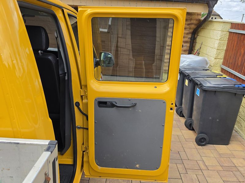 Volkswagen Transporter T6 2.0TDi 81kW*KLIMA*1.MAJ*DPH - fotka 26 z 42