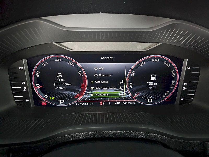 Škoda Karoq (2025) 1.5TSI 110kW DSG SPORTLINE TAŽ - fotka 12 z 33