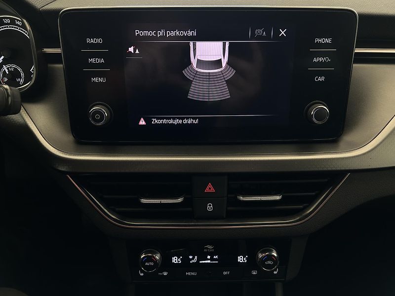 Škoda Scala 1.0 TSI Style Comfort - fotka 13 z 23
