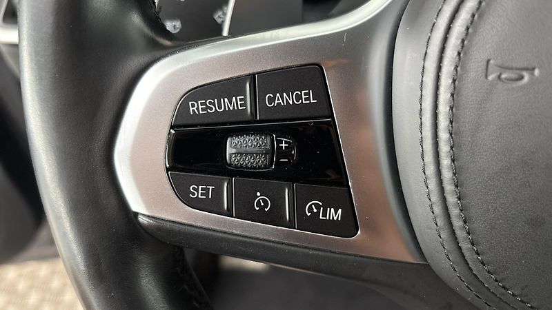 BMW Řada 3 330i AUT xDrive M Sport - fotka 14 z 27