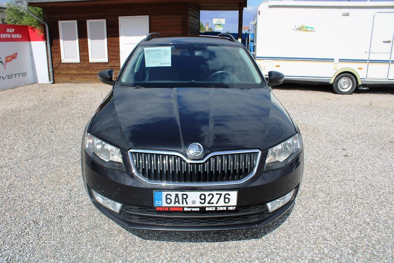 Škoda Octavia (2015) 2.0TDI NAVI KLIMA DSG 4X4 ALU - fotka 2 z 16