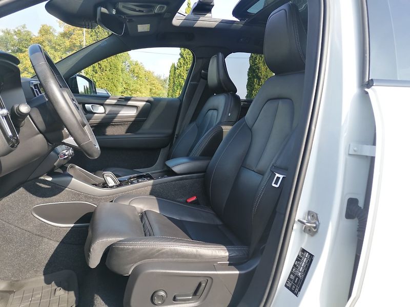 Volvo XC40 (2020) 1.5 T5 PHEV R-DESIGN 192kW - fotka 9 z 41