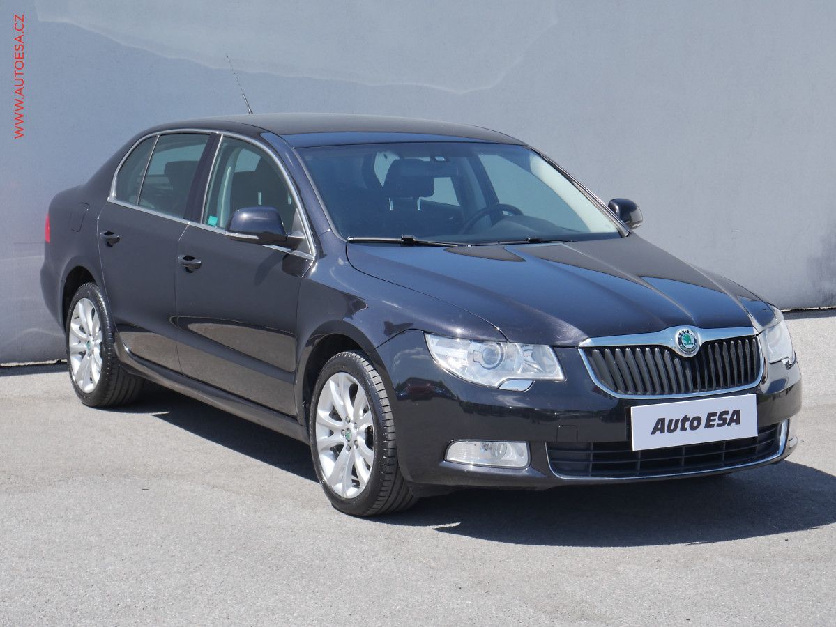 Škoda Superb 2.0 TDI 4x4, ČR, Xenon, AC