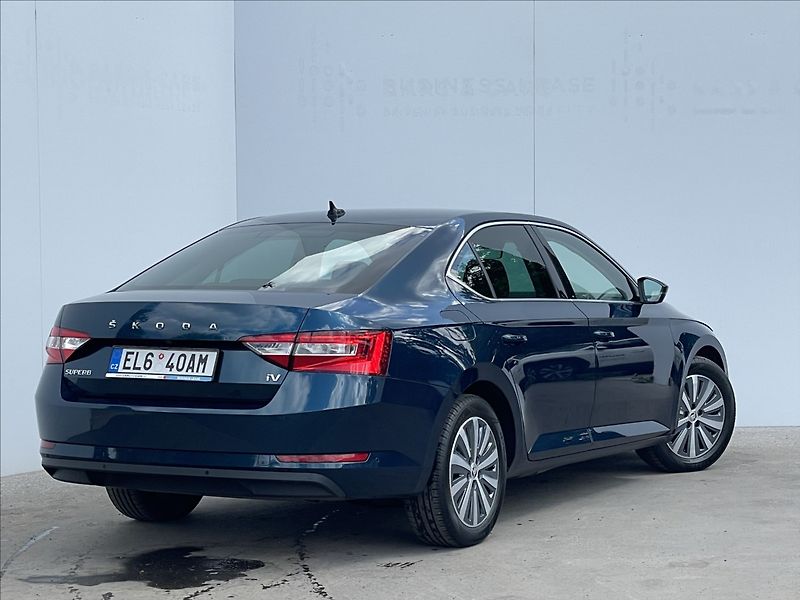 Škoda Superb 1,4 TSI DSG Style ACC+NAVI  iV - fotka 3 z 24