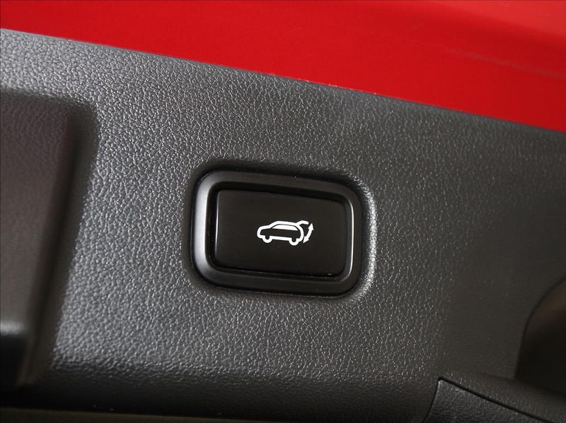 Hyundai Tucson 1,6 HEV 169kW N-Line Premium - fotka 23 z 25