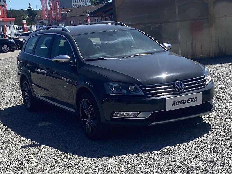 Volkswagen Passat (2013) 2.0TDi 4x4, Bixen, autoAC - fotografie inzerátu