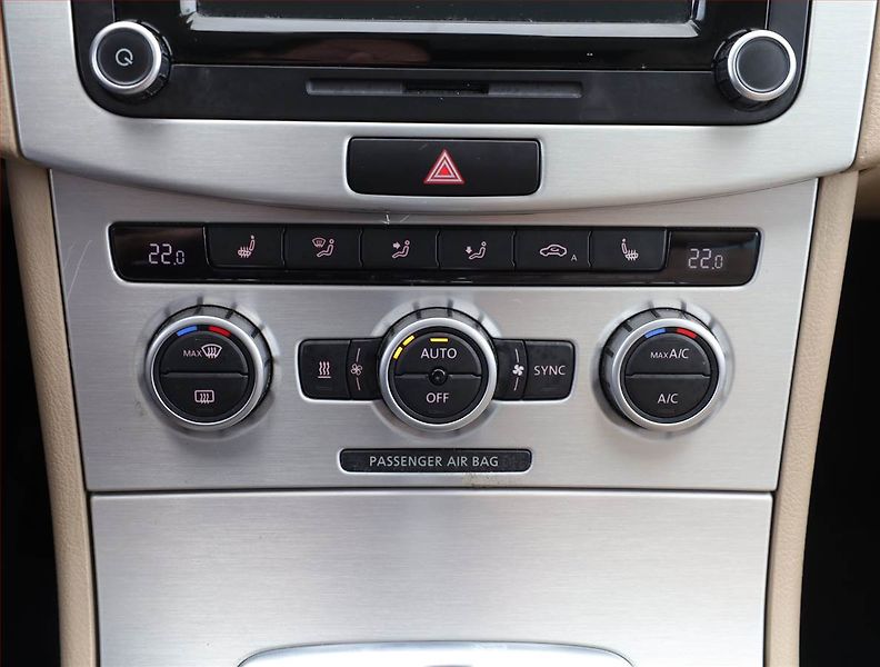 Volkswagen Passat (2012) Highline 3.6 V6, 4X4, Automat - fotka 12 z 17