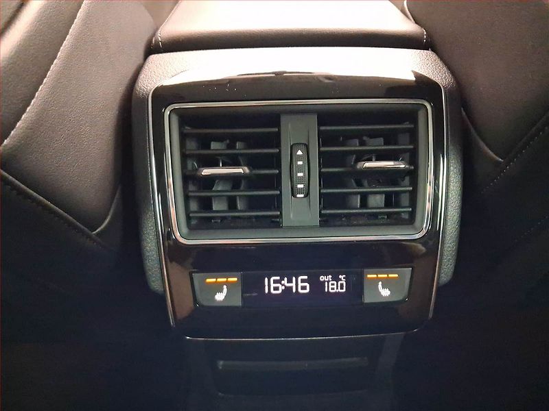 Škoda Superb (2016) Style 2.0 TDI, Serv.kniha - fotka 21 z 21