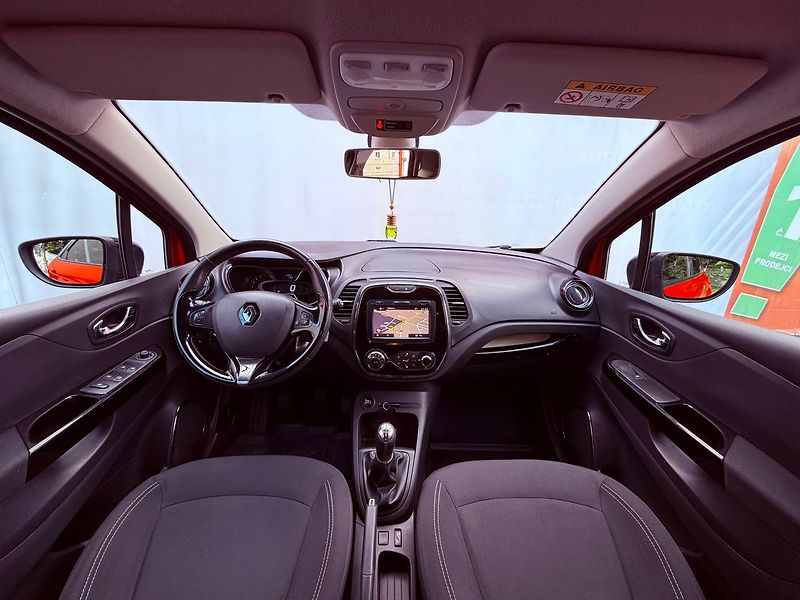 Renault Captur 0.9 TCe Intens, ČR, Serviska - fotka 16 z 25