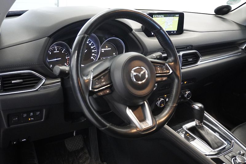 Mazda CX-5 2,2 SKYACTIV-D OPTIMUM 4WD AUT - fotka 17 z 32