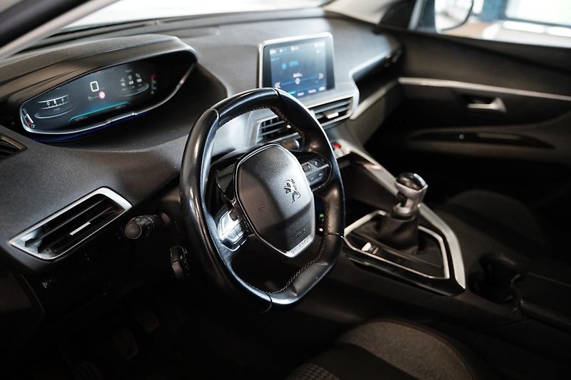 Peugeot 3008 - fotka 6 z 6