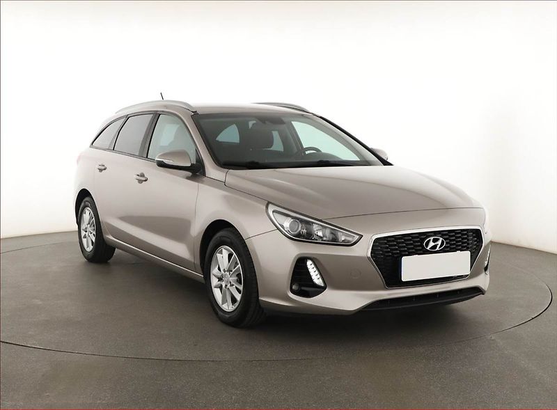 Hyundai i30 (2017) 1.0 T-GDI, Serv.kniha - fotografie inzerátu