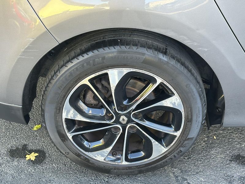 Renault Grand Scénic (2016) 1.2TCe/97kW *BOSE*7.Míst*1.Maj - fotka 45 z 47