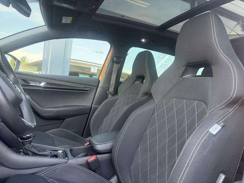 Škoda Karoq 2.0TDi DSG 110kW 4x4 Sportline - fotka 7 z 23