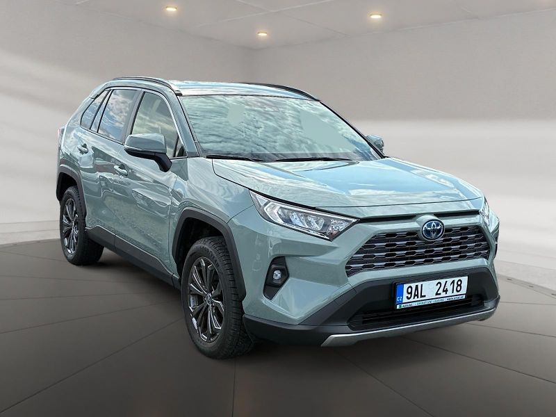 Toyota RAV4 (2022) COMFORT 2.5 HYBRID 131kW 4WD  - fotka 3 z 11