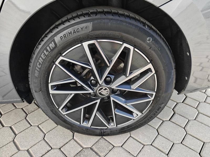 Škoda Octavia Style 7DSG 1,5TSI - fotka 22 z 24