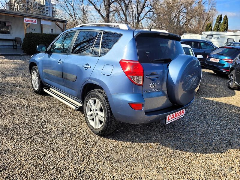 Toyota RAV4 2,2 D4-D,4x4,klima,alu, - fotka 5 z 35