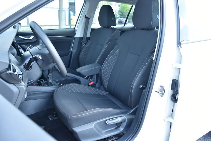 Škoda Kamiq (2024) Fresh 1.0 TSI 81kW - fotka 25 z 32