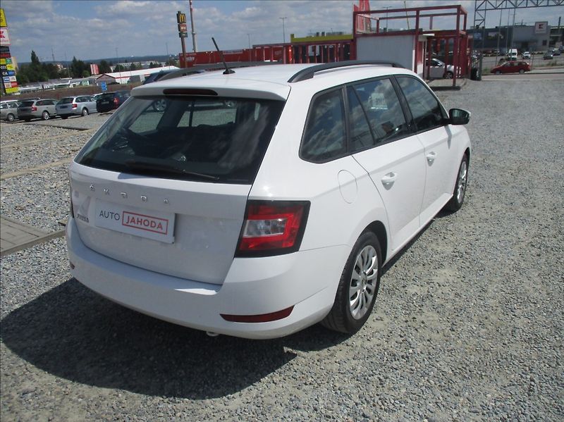 Škoda Fabia 1,0 TSI, klima,servis,DPH,CZ, - fotka 6 z 29