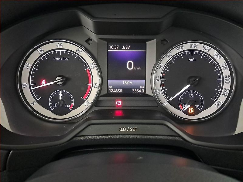 Škoda Octavia (2018) 1.5 TSI, Serv.kniha, Navi - fotka 11 z 25