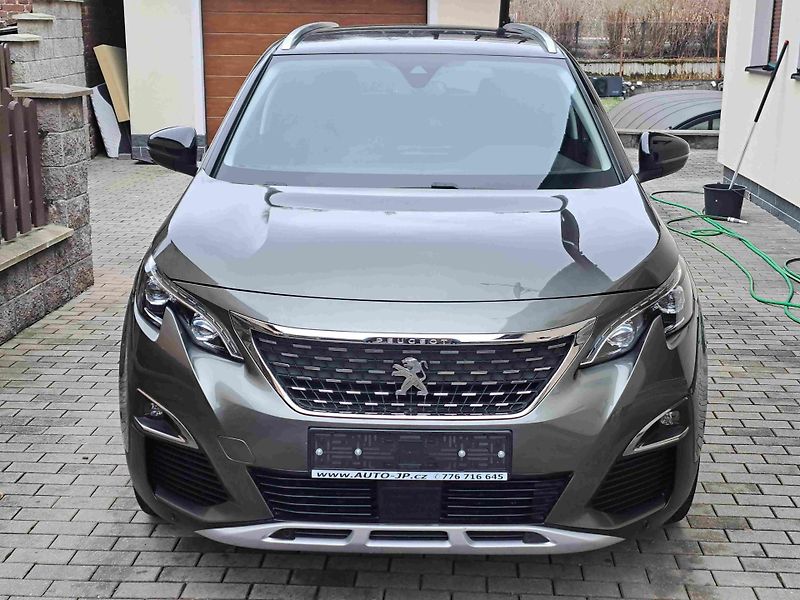 Peugeot 5008 (2019) 1,2 PT EAT8 ALLURE LED NAVI - fotka 7 z 25