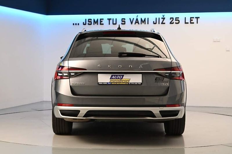 Škoda Superb (2023) 2.0 DSG 4x4 SCOUT Matrix LED T - fotka 6 z 40