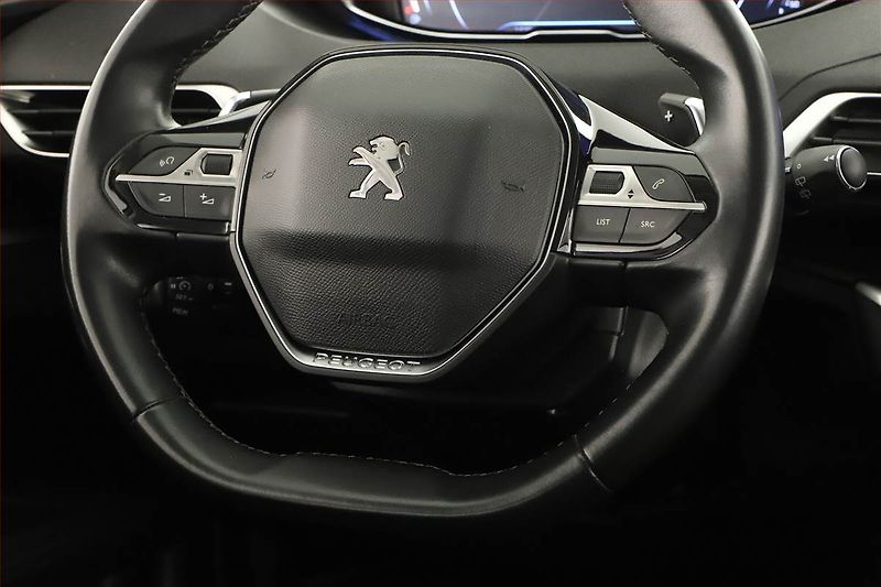 Peugeot 3008 (2020) 1.5 BlueHDi, Automat, Kůže - fotka 8 z 20