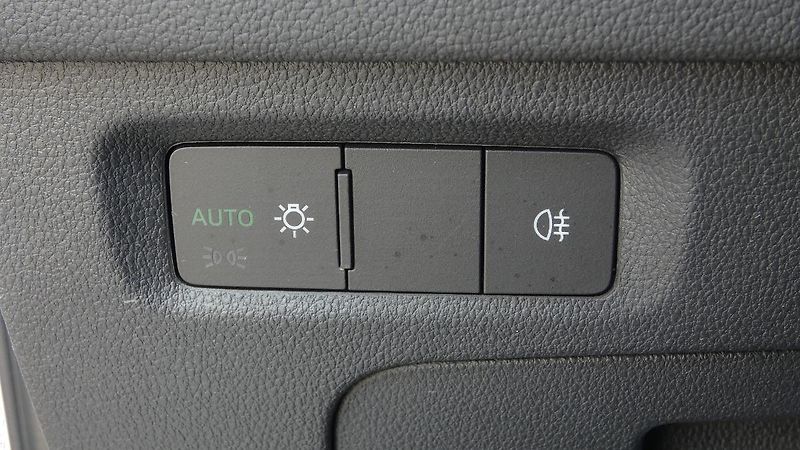 Škoda Octavia 1.5 TSI DSG Ambition - fotka 10 z 22