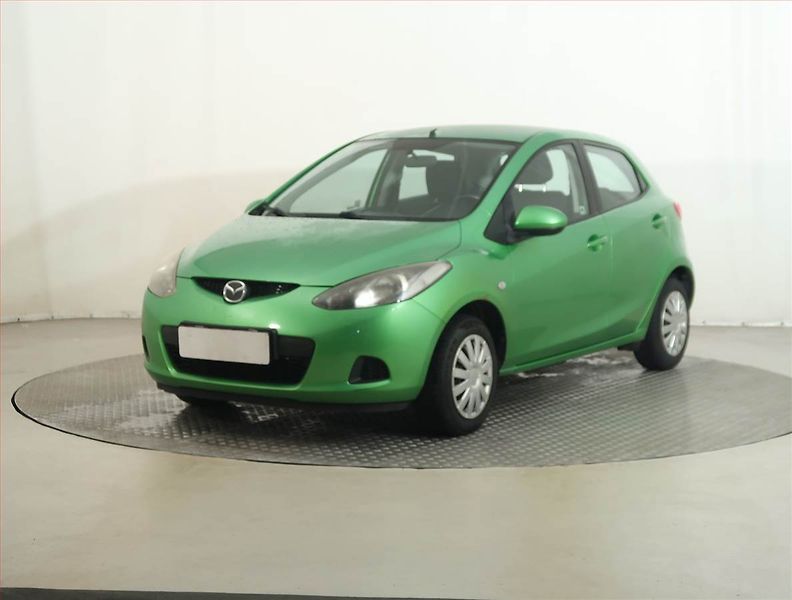 Mazda 2 (2008) 1.3 i, Klima, jezdí výborně - fotka 2 z 13