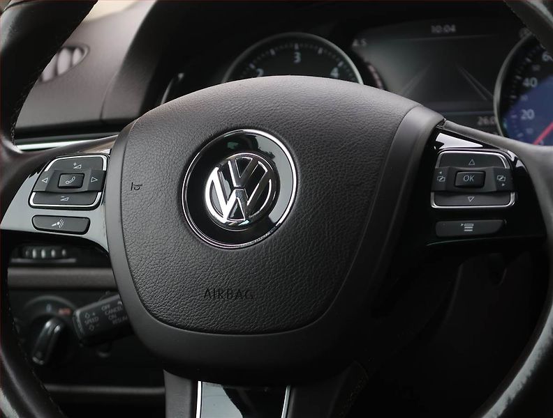 Volkswagen Touareg (2013) 3.0 TDI, 4X4, Automat - fotka 23 z 23