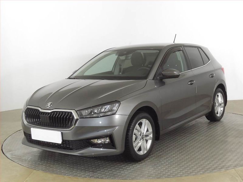 Škoda Fabia (2025) Top Selection 1.0 TSI - fotka 2 z 18