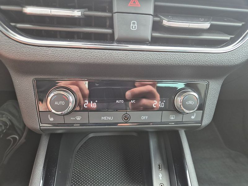 Škoda Scala 1.0 TSI 85kW Style, CZ, servis - fotka 21 z 23