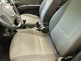 Kia Sportage (2008) 2.0i 4x4, ČR, AC, výhřev sed - náhled 10