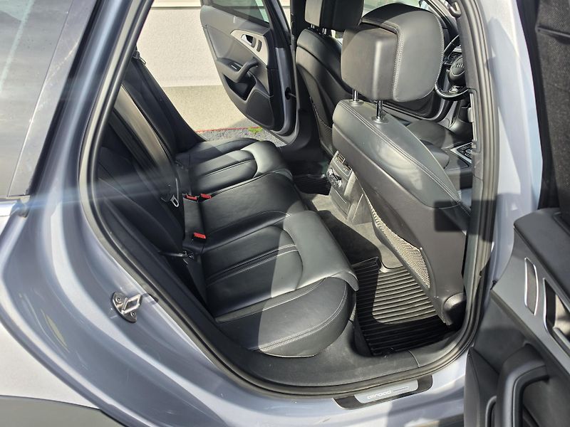 Audi A6 Allroad 3.0 TDI 200kw Matrix Panorama  - fotka 16 z 24