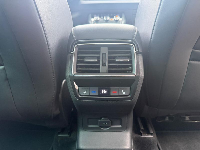Škoda Karoq Style 2.0 TDI 110kw DSG 4x4 - fotka 23 z 27