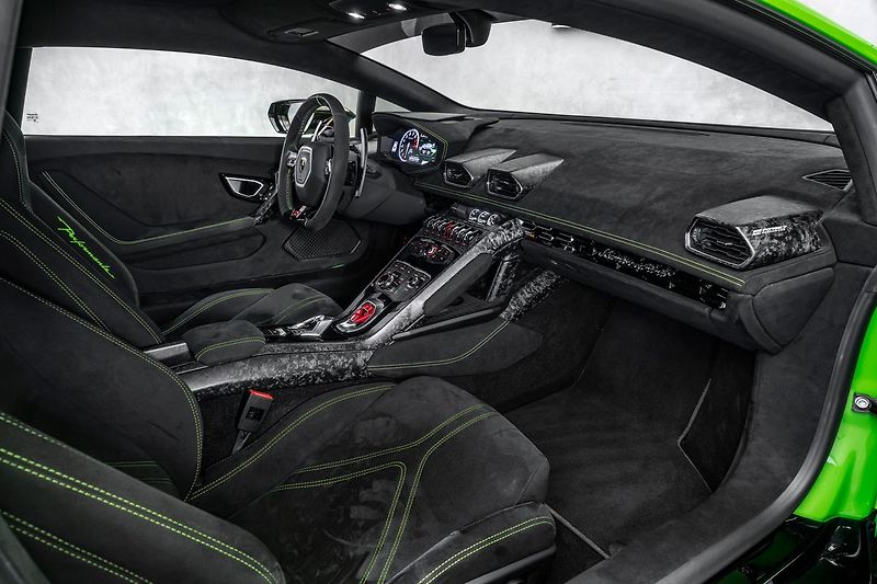 Lamborghini Huracán Performante - fotka 18 z 29